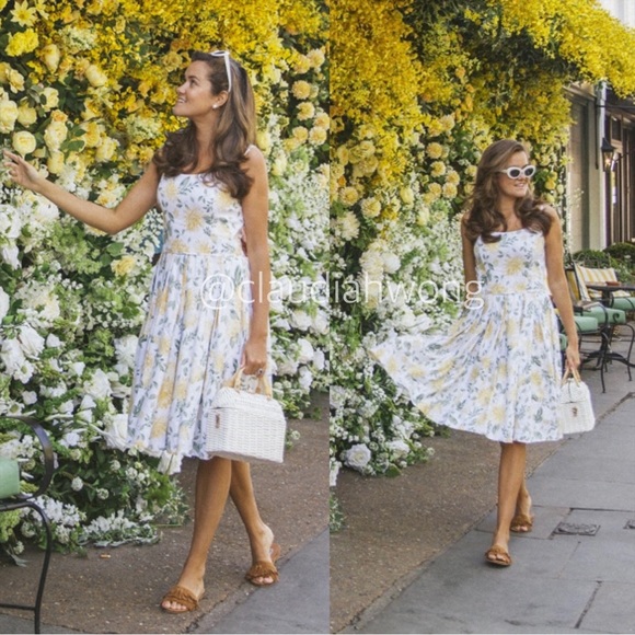 ✨RARE✨ GAL MEETS GLAM Abigail Painted Aster Fit & Flare Dress in Ecru White - Picture 13 of 13